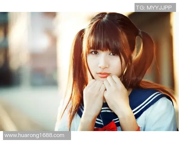 从青涩少女到足球场上的明星转身，追梦之路的精彩瞬间